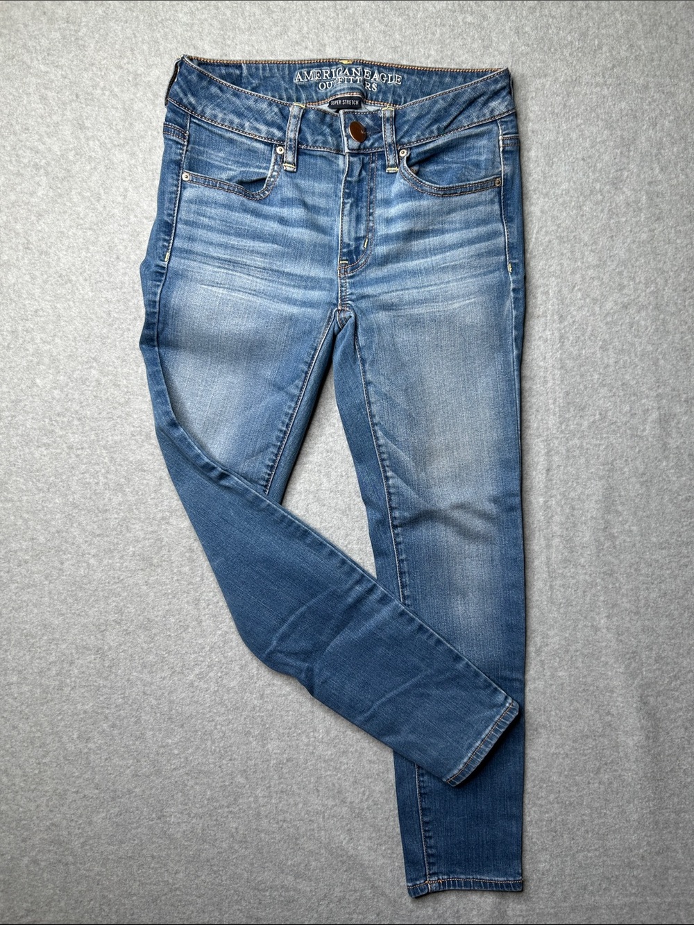 American Eagle Outfitters Women’s Medium Blue Skinny Jeans
